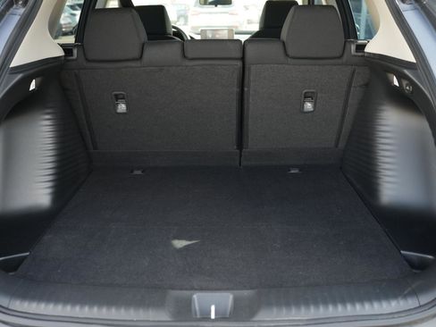 Used 2023 Honda HR-V LX image 8