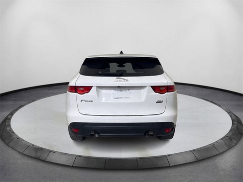 Used 2020 Jaguar F-PACE Premium image 6