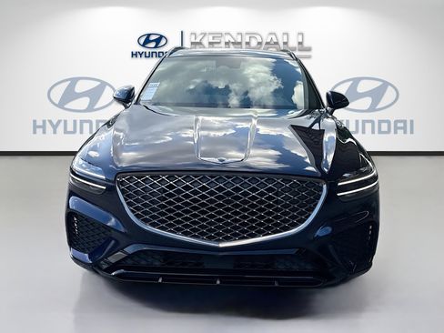 Used 2025 Genesis GV70 3.5T Sport image 2