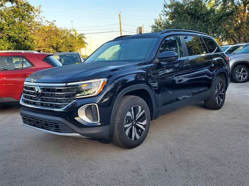 New 2026 Volkswagen Atlas SE image 3