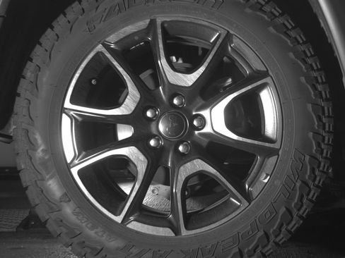 Used 2025 Jeep Compass Trailhawk AWD/4WD image 15