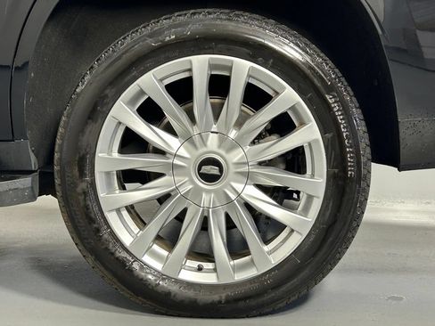 Used 2021 Cadillac Escalade Luxury AWD/4WD image 41