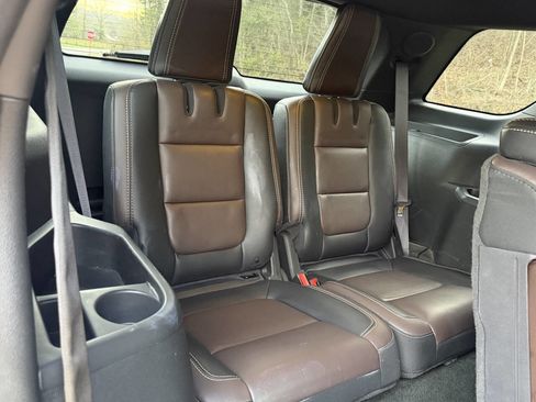 Used 2013 Ford Explorer Sport image 18