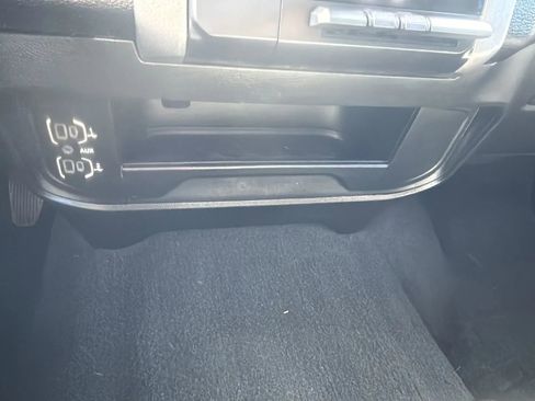 Used 2022 RAM 3500 Tradesman image 13