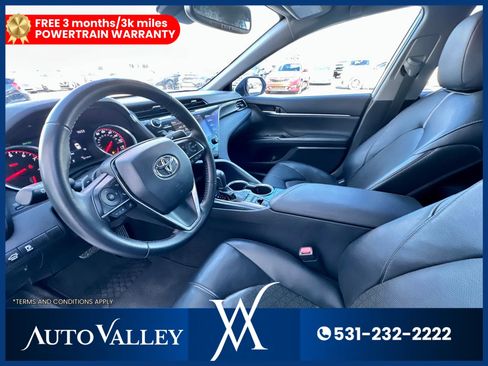 Used 2019 Toyota Camry XSE image 14