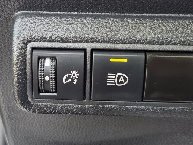 Used 2024 Toyota Corolla LE FWD image 19
