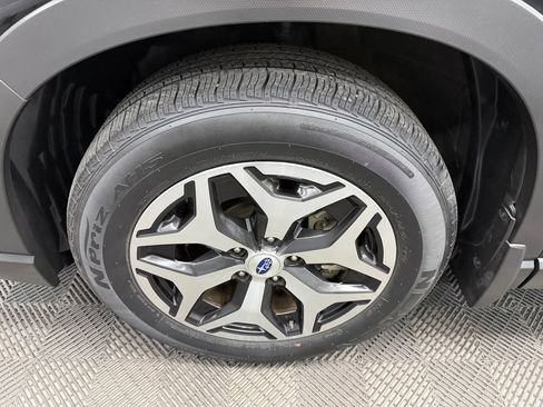Used 2020 Subaru Forester Premium AWD/4WD image 21