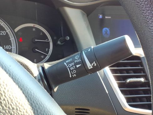 Used 2017 Honda Accord LX image 23