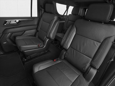 New 2026 Chevrolet Suburban Z71 AWD/4WD image 9