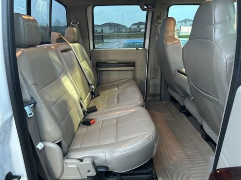 Used 2010 Ford F350 Lariat image 11