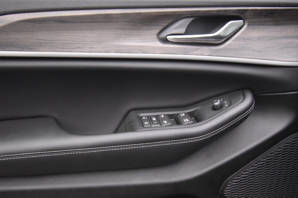 New 2027 Jeep Grand Cherokee Altitude AWD/4WD image 31
