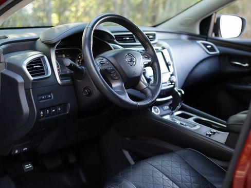 Used 2020 Nissan Murano Platinum image 9