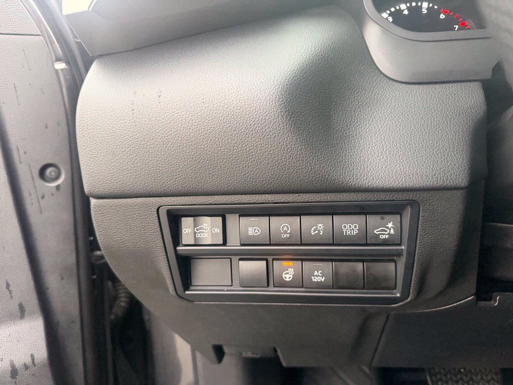 Used 2022 Toyota Tundra Limited AWD/4WD image 22