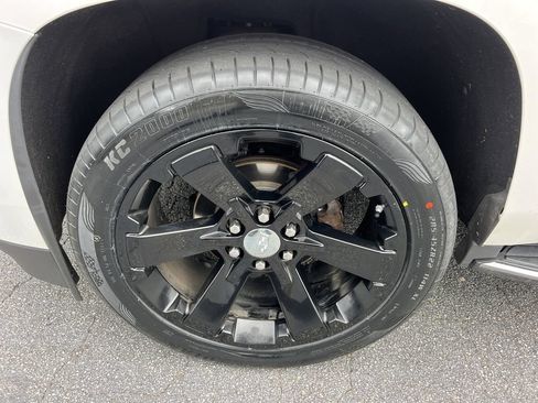Used 2020 Cadillac Escalade Luxury AWD/4WD image 12