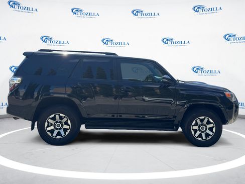 Used 2021 Toyota 4Runner TRD Off-Road Premium AWD/4WD image 6