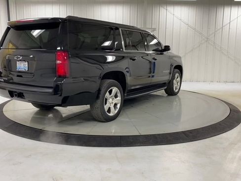 Used 2018 Chevrolet Suburban LT AWD/4WD image 8