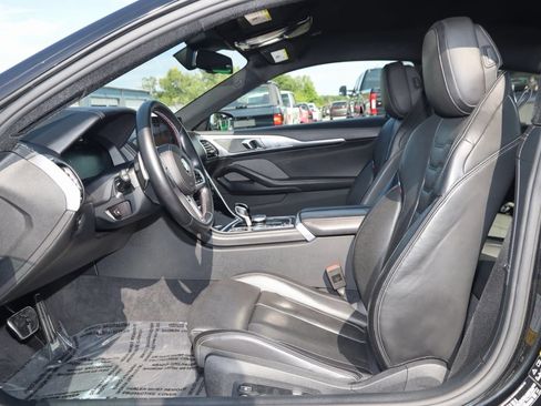 Used 2023 BMW M850i xDrive Coupe image 11