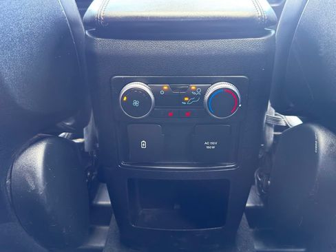 Used 2020 Ford Explorer Platinum AWD/4WD image 32