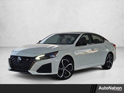 Used 2024 Nissan Altima 2.5 SR