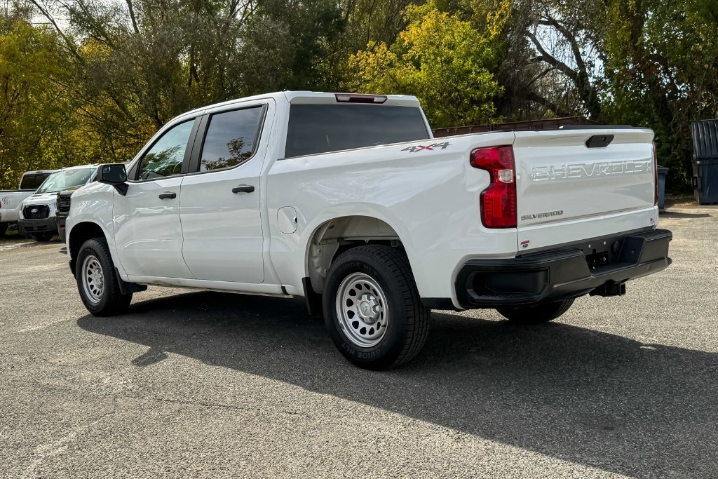 Used 2021 Chevrolet Silverado 1500 W/T w/ WT Value Package AWD/4WD image 5