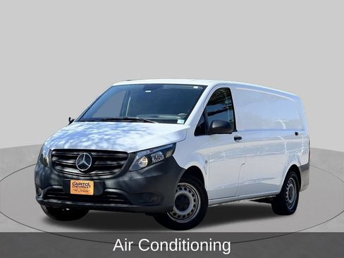 Used 2023 Mercedes-Benz Metris image 2