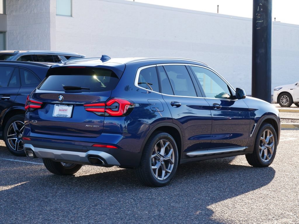 Used 2022 BMW X3 xDrive30i AWD/4WD image 3