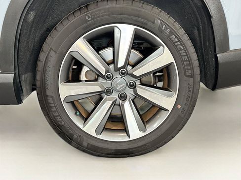 Used 2025 Honda Pilot Touring image 31