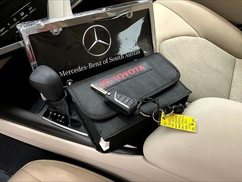 Used 2024 Toyota Camry LE image 15