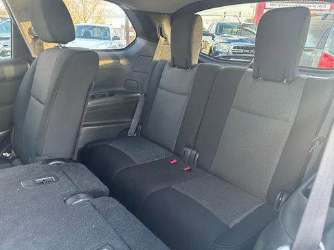 Used 2017 Nissan Pathfinder S image 12