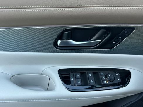 New 2026 Nissan Murano Platinum image 13