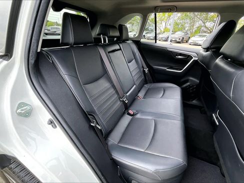 Certified 2020 Toyota RAV4 Limited image 19