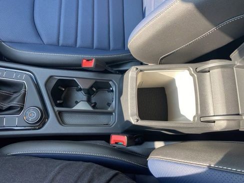 New 2025 Volkswagen Taos SEL AWD/4WD image 40
