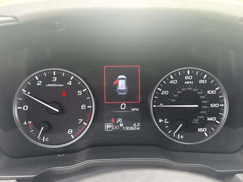 Used 2024 Subaru Crosstrek 2.0i Premium AWD/4WD image 25