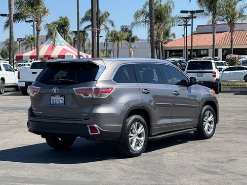 Used 2015 Toyota Highlander XLE FWD image 5