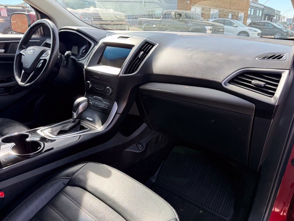 Used 2018 Ford Edge SEL w/ Equipment Group 201A AWD/4WD image 29