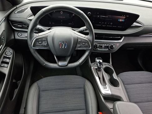 Used 2024 Buick Envista Preferred w/ Convenience I Package FWD image 11