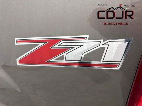 Used 2012 GMC Sierra 1500 SLT w/ SLT Convenience Package image 17