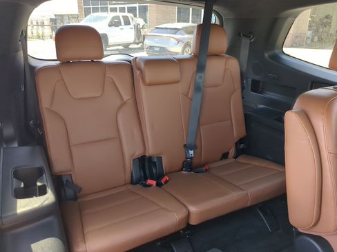 Certified 2024 Kia Telluride SX Prestige X-Line AWD/4WD image 29