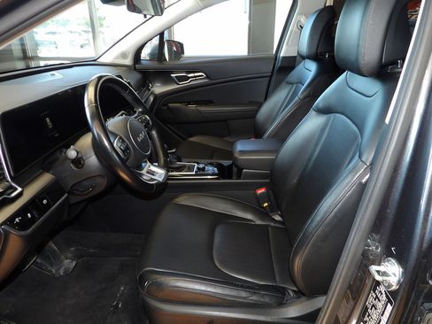 Used 2023 Kia Sportage EX FWD image 25