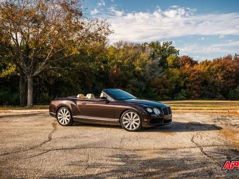 Used 2015 Bentley Continental GT image 13