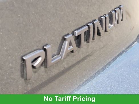 New 2026 Nissan Pathfinder Platinum image 9