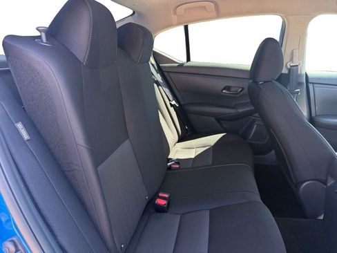 Used 2025 Nissan Sentra SV FWD image 17
