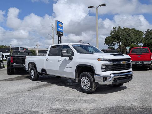 Certified 2025 Chevrolet Silverado 2500 LT w/ Safety Package AWD/4WD image 1