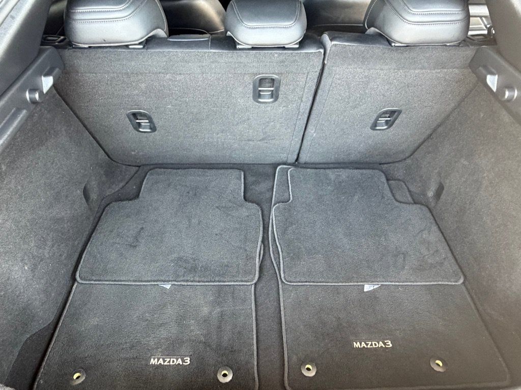 Used 2019 MAZDA MAZDA3 AWD Hatchback w/ Premium Pkg image 28