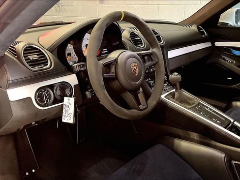 Certified 2024 Porsche 718 Cayman GT4 RS RWD image 4