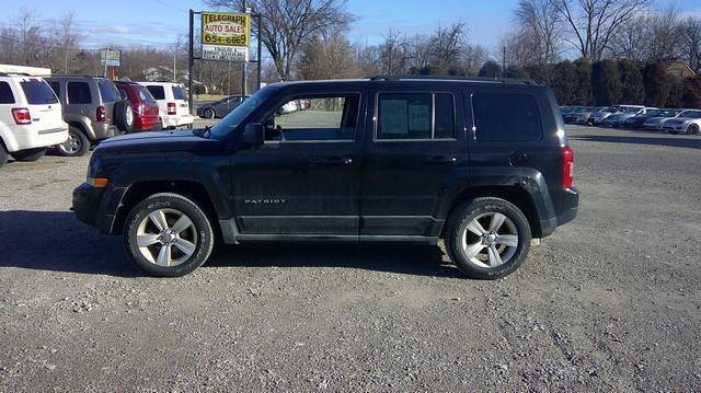 Used 2011 Jeep Patriot Latitude AWD/4WD image 12