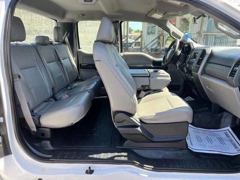 Used 2017 Ford F250 XL w/ Power Equipment Group AWD/4WD image 20