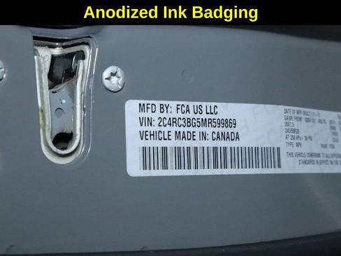 Used 2021 Chrysler Pacifica Touring-L w/ Uconnect Theater Family Group image 20