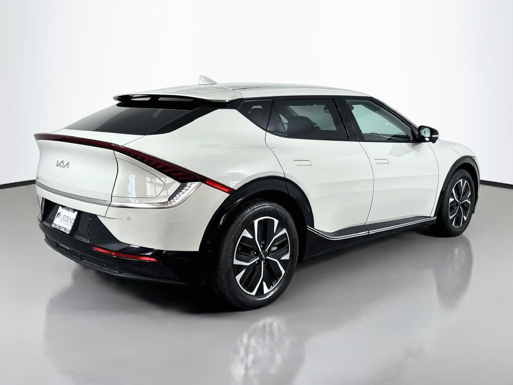 Used 2022 Kia EV6 Wind w/ Wind Technology Package AWD/4WD image 7