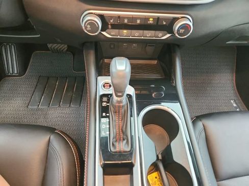 Used 2024 Nissan Altima 2.5 SR w/ SR Premium Package FWD image 26